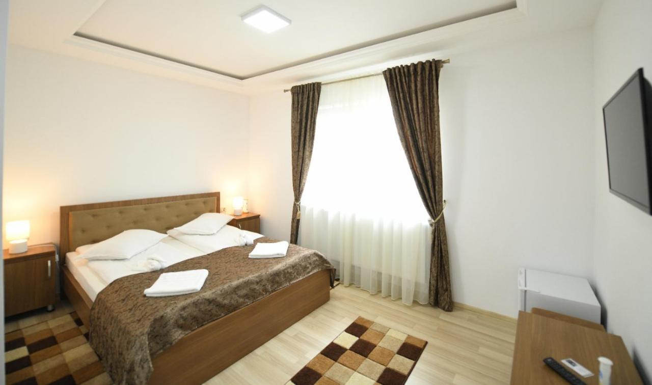 Casa Mirandre Apartment Haţeg Екстериор снимка
