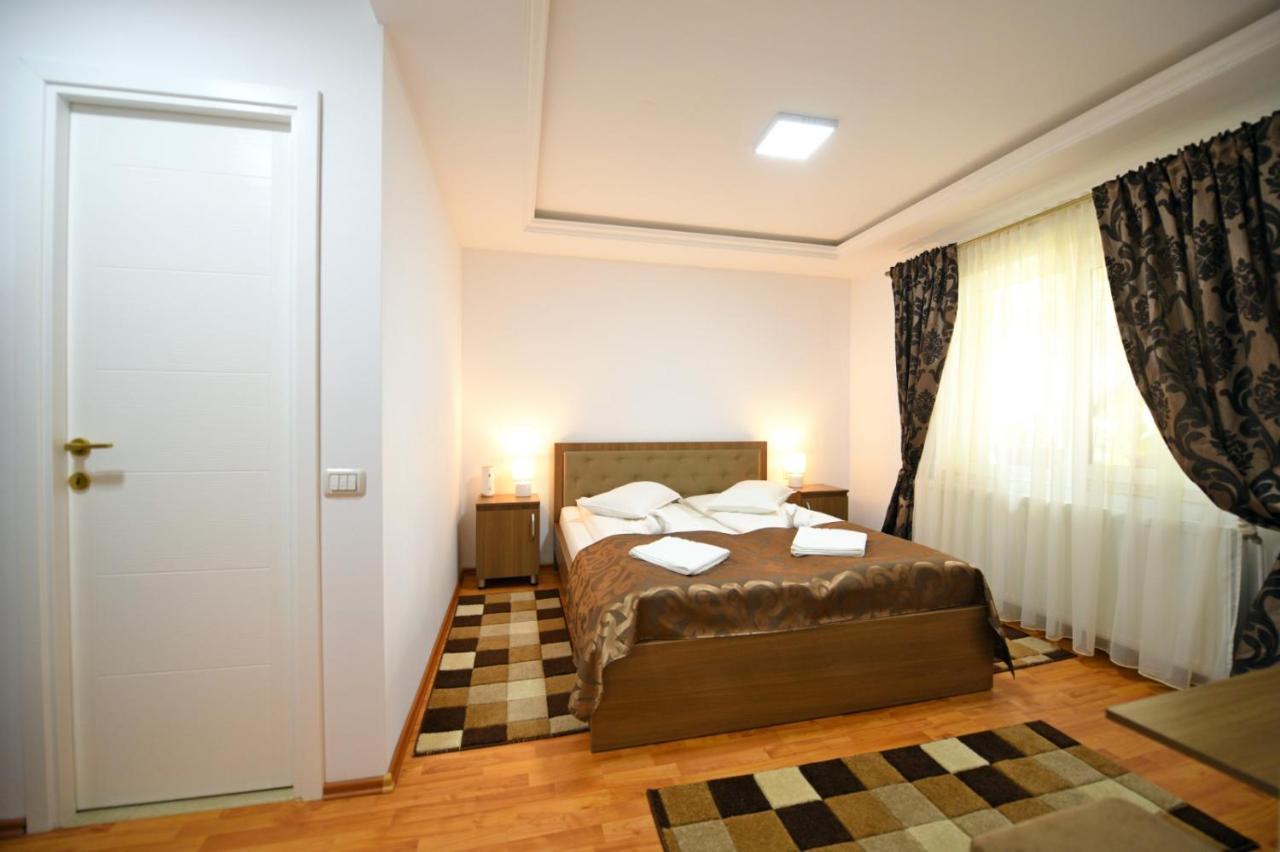 Casa Mirandre Apartment Haţeg Екстериор снимка