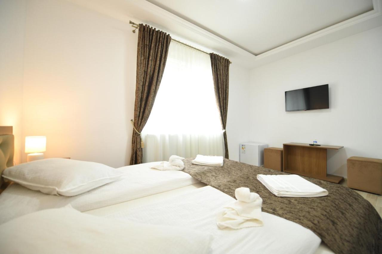 Casa Mirandre Apartment Haţeg Екстериор снимка